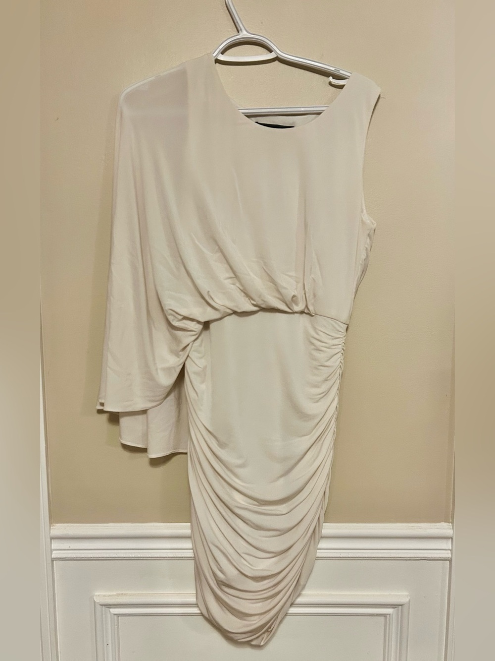 BCBGMaxAzria One-Shoulder Cream Ruched Cocktail Dress